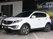 Cần bán gấp Kia Sportage 2.0AT 2013, màu trắng giá cạnh tranh