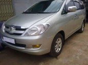 Cần bán xe Toyota Innova 2.0 đời 2007, màu bạc xe gia đình