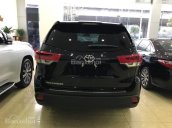 Giao ngay Toyota Highlander LE sản xuất 2017, màu đen, nhập khẩu Mỹ mới 100%