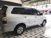 Bán ô tô Toyota Innova J đời 2011, màu bạc số sàn, giá 355tr