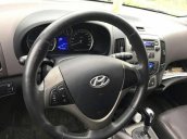 Bán xe Hyundai i30 CW đời 2010, màu trắng, xe nhập