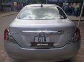 Bán Nissan Sunny đăng ký 2013, màu bạc còn mới, giá 330tr