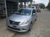 Bán Nissan Sunny đăng ký 2013, màu bạc còn mới, giá 330tr