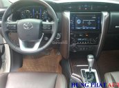 Cần bán Toyota Fortuner 2.7AT 4X4 sản xuất 2017, màu trắng, xe nhập