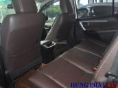 Cần bán Toyota Fortuner 2.7AT 4X4 sản xuất 2017, màu trắng, xe nhập