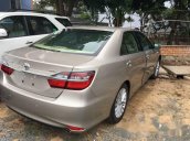 Bán Toyota Camry 2.0E đời 2017, xe mới