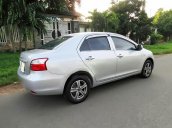 Bán Toyota Vios đời 2013, màu bạc, giá 320tr