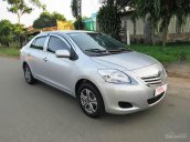 Bán Toyota Vios đời 2013, màu bạc, giá 320tr