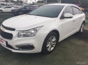 Bán Chevrolet Cruze LT 1.6MT đời 2016, màu trắng, 470tr