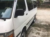 Cần bán gấp Toyota Hiace đời 2000, màu trắng