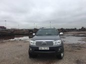 Bán Toyota Fortuner đời 2009, màu xám 