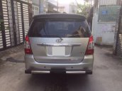 Cần bán xe Toyota Innova 2014 số sàn, màu bạc, zin nguyên bản không lỗi