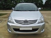 Bán Toyota Innova G đời 2010, màu bạc chính chủ