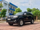 Cần bán Toyota Fortuner 2.7V đời 2014, màu đen chính chủ