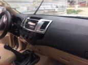 Bán Toyota Hilux MT năm 2014 giá cạnh tranh