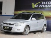 Cần bán xe Hyundai i30 CW 1.6AT đời 2009, màu bạc giá cạnh tranh