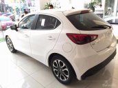 Bán Mazda 2 đời 2017, màu trắng, giá tốt tại Quảng Ninh