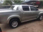 Bán Toyota Hilux MT năm 2014 giá cạnh tranh