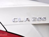 Bán Mercedes CLA200 Model 2016 màu trắng