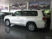 Cần bán Toyota Land Cruiser 5.7 VX năm 2017, màu trắng, xe nhập