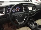 Cần bán Toyota Highlander LE sản xuất năm 2015, màu trắng, nhập khẩu