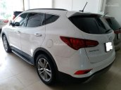 Bán Hyundai Santa Fe CRDi 2.2L 4WD, máy dầu 2 cầu, màu trắng, nội thất kem, sản xuất 2017