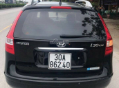 Cần bán Hyundai i30 đời 2010 màu đen, giá chỉ 379 triệu