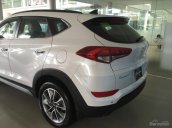 Bán Hyundai Tucson 2.0 đời 2018 mới 100%, máy xăng đặc biệt, màu trắng - Góp 85% - Hyundai Đắk Lắk