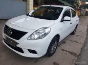 Bán xe Nissan Sunny đời 2013, màu trắng