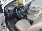 Bán xe Nissan Sunny đời 2013, màu trắng