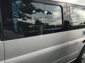 Cần bán xe Ford Transit 2015, màu bạc