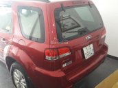 Nhà cần bán Ford Escape XLS đời 2012, màu đỏ