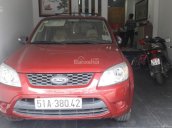 Nhà cần bán Ford Escape XLS đời 2012, màu đỏ