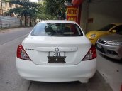 Bán ô tô Nissan Sunny sản xuất 2013, màu trắng chính chủ, giá 352tr