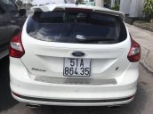 Cần bán gấp Ford Focus 2.0 AT đời 2014, màu trắng đẹp như mới, 575 triệu