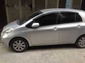 Cần bán xe Toyota Yaris đời 2009, màu bạc