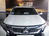 Bán Mitsubishi Pajero Sport 3.0AT đời 2016, màu trắng, nhập khẩu