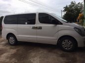 Bán Hyundai Starex 2016, màu trắng, 800 triệu