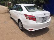 Bán xe Toyota Vios sản xuất 2016, màu trắng 