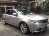 Cần bán lại xe Kia Forte MT đời 2010, màu bạc còn mới