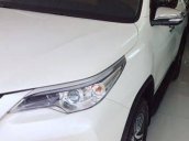 Bán lại xe Toyota Fortuner 2.4G đời 2017, màu trắng số sàn