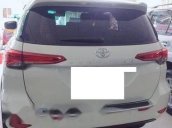 Bán lại xe Toyota Fortuner 2.4G đời 2017, màu trắng số sàn