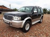 Cần bán gấp Ford Everest 2005, màu đen còn mới