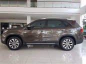 Cần bán Kia Sorento GAT 2.4 L 2017, màu nâu, 818tr