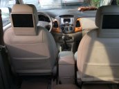 Cần bán xe Toyota Innova 2.0 MT đời 2010, màu bạc, xe nhập, giá tốt