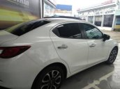 Bán xe Mazda 2 1.5AT 2017, màu trắng như mới 