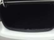 Bán lại xe Kia Forte 1.6 AT đời 2013, màu trắng còn mới, 440tr