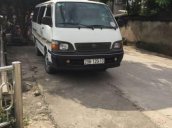 Cần bán Toyota Hiace đời 2003, màu trắng