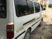 Cần bán Toyota Hiace đời 2003, màu trắng