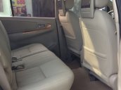 Cần bán xe Toyota Innova 2.0 MT đời 2010, màu bạc, xe nhập, giá tốt